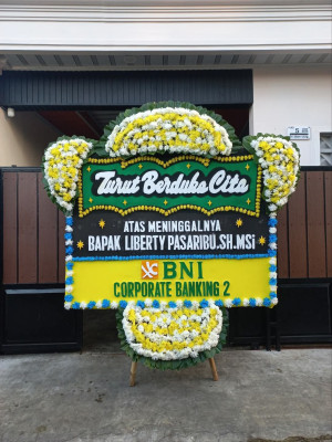 Papan Bunga Duka di Wirokerten
